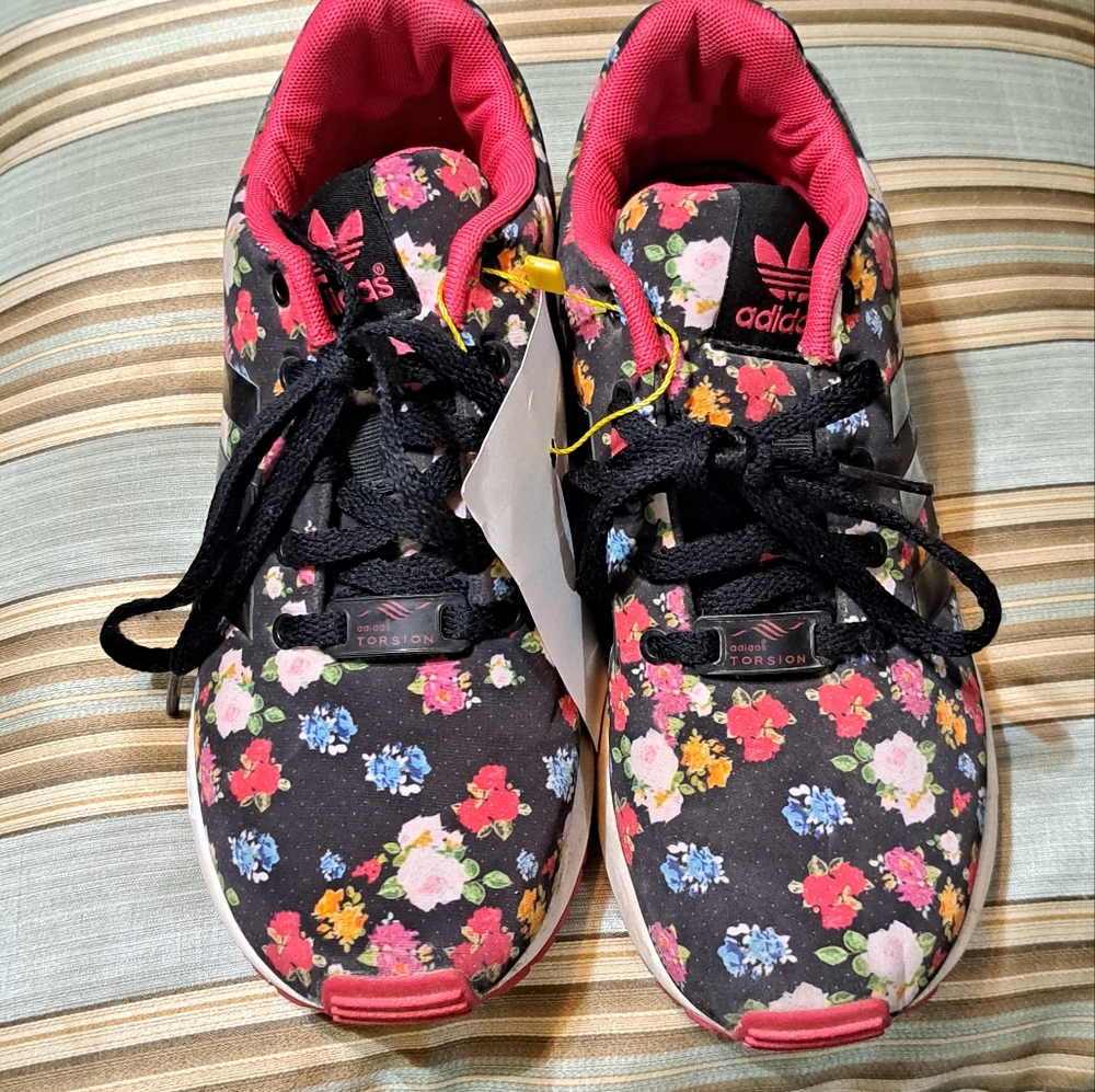 ADIDAS ZX Flux Floral Torsion Sneakers Size 2½